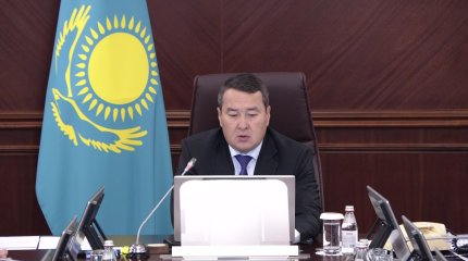 Деньги есть - медучреждений нет: Смаилов заявил о затягивании строительства в области Улытау