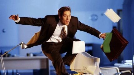 Водолеям хорошо бы сменить работу, у Скорпионов важные визиты: гороскоп на 26 июля