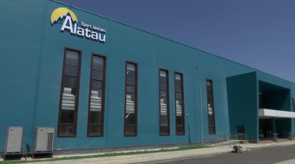 Бесплатно заниматься плаванием вскоре смогут жители Медеуского района Алматы