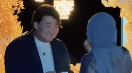 Блогер Zheka Fatbelly сүйіктісіне ұсыныс жасады