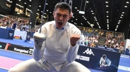 Казахстанец выиграл историческую медаль чемпионата мира по фехтованию