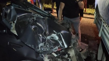 Трое детей и двое взрослых едва не сгорели в жуткой аварии под Костанаем