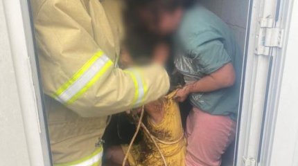 Двое детей провалились в уличный туалет в Алматинской области