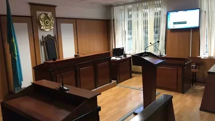 "Мәйіттерін орманға апарған". Ақтөбеде 16 адам екі жігітті азаптап өлтірді деп айыпталды