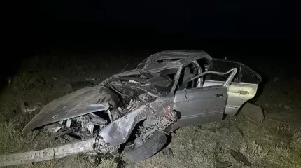 Дөңгелегі жарылған көлік аударылып, 20 жастағы бойжеткен көз жұмды