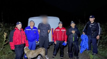 Турист не смог спуститься с Кок-Жайляу, на помощь пришли спасатели.