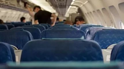 "Ұшақтағы тыныштықты бұзған". Астанада Моңғолия азаматына айыппұл салынды