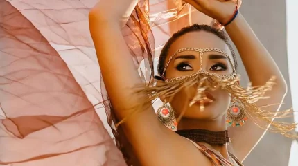 Блогер Cупермамасита кеудесін кішірейту үшін ота жасатты