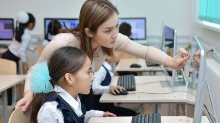 По 3,5 миллиона тенге получат лучшие учителя Казахстана