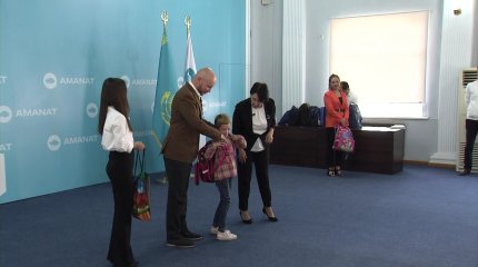 Алматыда "Баланы мектепке дайындайық" республикалық қайырымдылық науқаны басталды