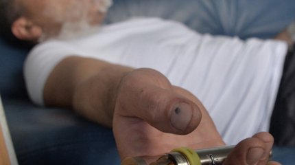 Подросток умер после курения электронной сигареты в ванной