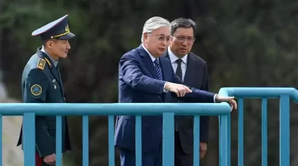 Мемлекет басшысы сел тасқынынан қорғайтын «Аюсай» бөгетіне барды