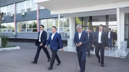 "Жәрдемақылар мен төлемдер тағайындау қажет". Премьер-министр "АрселорМиттал" жұмысына сын айтты