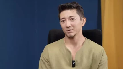 "Жағдайға байланысты": актер Дәурен Серғазин әлі күнге жалдамалы пәтерде тұратынын айтты