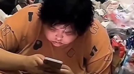 Квартиросъемщица год не выносила мусор из квартиры