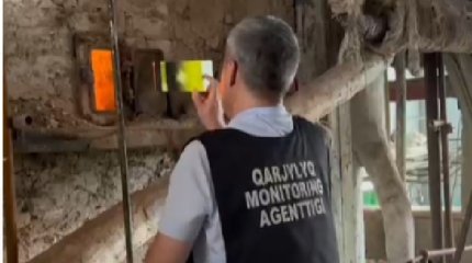 Сигареты на 15 миллионов тенге сожгли в Костанае (ВИДЕО)