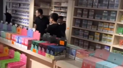 Контрафактные вейпы на 80 миллионов тенге изъяли в Алматы