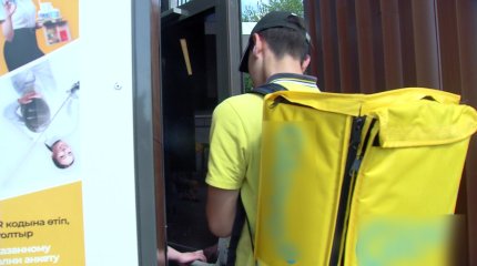 Курьеров и таксистов с высшим образованием всё больше в Казахстане, - Дуйсенова