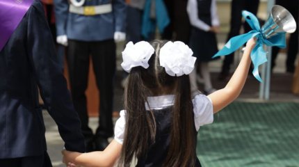 Последний звонок в школах Казахстана вернули на 25 мая