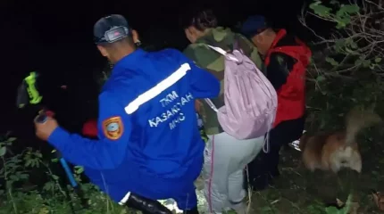 Алматы облысында құтқарушылар тауда адасып кеткен екі адамды құтқарып алды