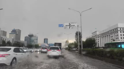 Қазақстанның басым бөлігінде дауылды ескерту жарияланды