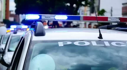 АҚШ-та 20 жастағы жігіт дүкендегі адамдарға оқ жаудырды