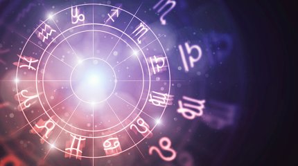 Удачный период для принятия решений - у Овнов; напряженная ситуация на работе - у Скорпионов: гороскоп на 28 августа