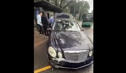 Легковушка въехала в остановку в Алматы: 7 человек пострадали