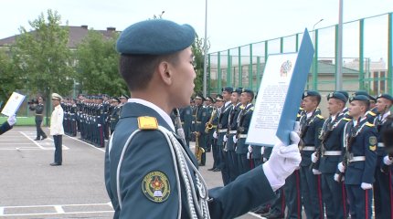 Более 80 кадетов столичного колледжа принесли военную присягу в Астане