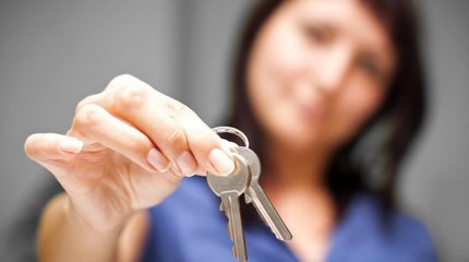 «Үйін тартып алған»: Шымкентте алаяқтық әшкереленді