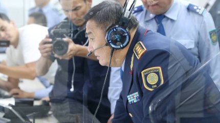 Систему безопасности в шымкентских школах проверил глава МВД