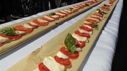 Капрезе рекордной длины изготовили в Усть-Каменогорске