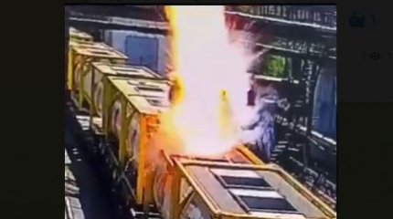 ЧП на фосфорном заводе в Таразе: сотрудники получили химические ожоги