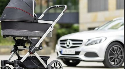 Два трупа и ребенка в коляске обнаружили на дороге полицейские СКО