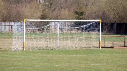 Астанада үстіне футбол қақпасы құлап кеткен 10 жасар бала көз жұмды