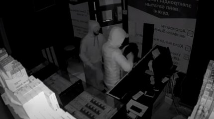 Иностранцы ограбили вейп-шоп в Астане