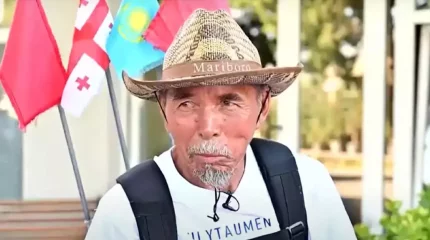 73 жасында жер шарын жаяу аралауға шыққан қазақстандық қария Грузияға жетті