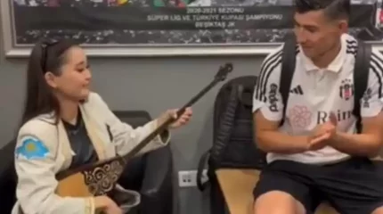 Ыстамбұлдық «Бешикташ» Бахтиер Зайнутдиновке құрмет көрсетті