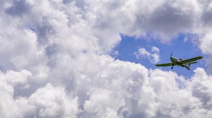 Венгрияда әуе шоуы кезінде ұшақ апатқа ұшырады