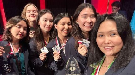 Тоқаев шахматтан Қазақстанның әйелдер құрамасын жүлдесімен құттықтады