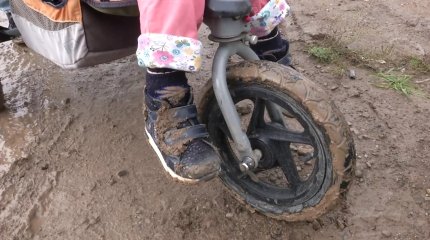 На грязь и бездорожье жалуются жители новых районов  Караганды