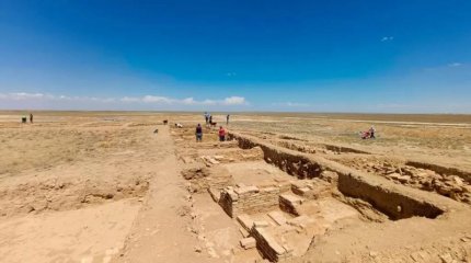 Монеты и руины караван-сарая нашли в Атырауской области