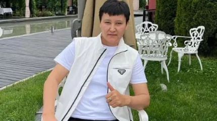 Әнші Нұржан Қалжан "Бұлбұл құс" әнін айтуға келісім бергені үшін басы дауға қалғанын айтты