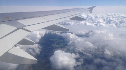 Самолет с туристами разбился при посадке в Бразилии, погибли 14 человек