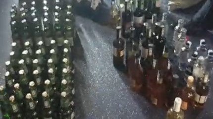 200 литров контрафактного алкоголя продавали в кафе Усть-Каменогорска