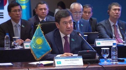 Спикер Мажилиса выступил на встрече парламентариев в Южной Корее