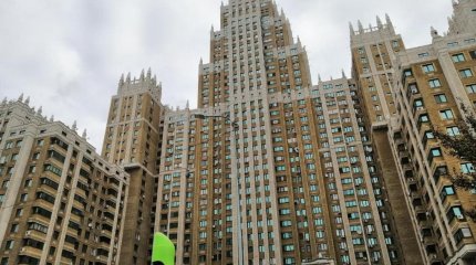 Подросток выпрыгнул из окна «Триумфа Астаны»