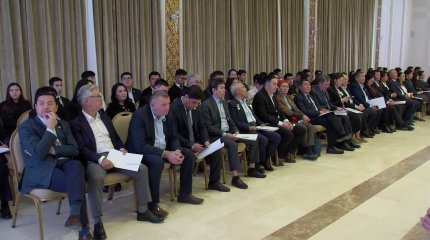 Вопросы эффективного использования водных ресурсов обсудили депутаты