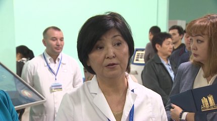 Проблема ОСМС: депутаты Мажилиса посетили медучреждения столицы