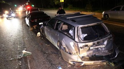 Алматыда төрт көлік соқтығысып, балалар зардап шекті